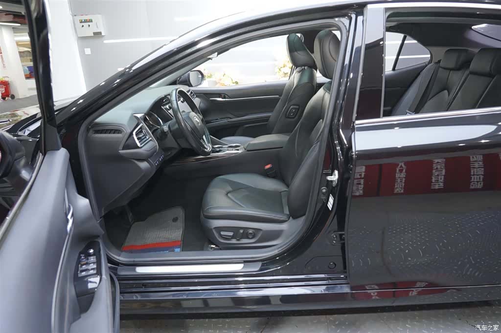 Toyota Camry, 2020 15