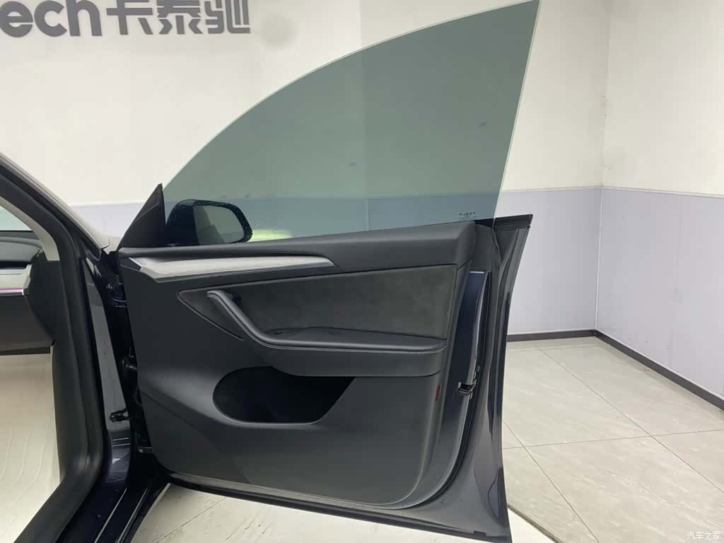 Tesla Model Y, 2024 26