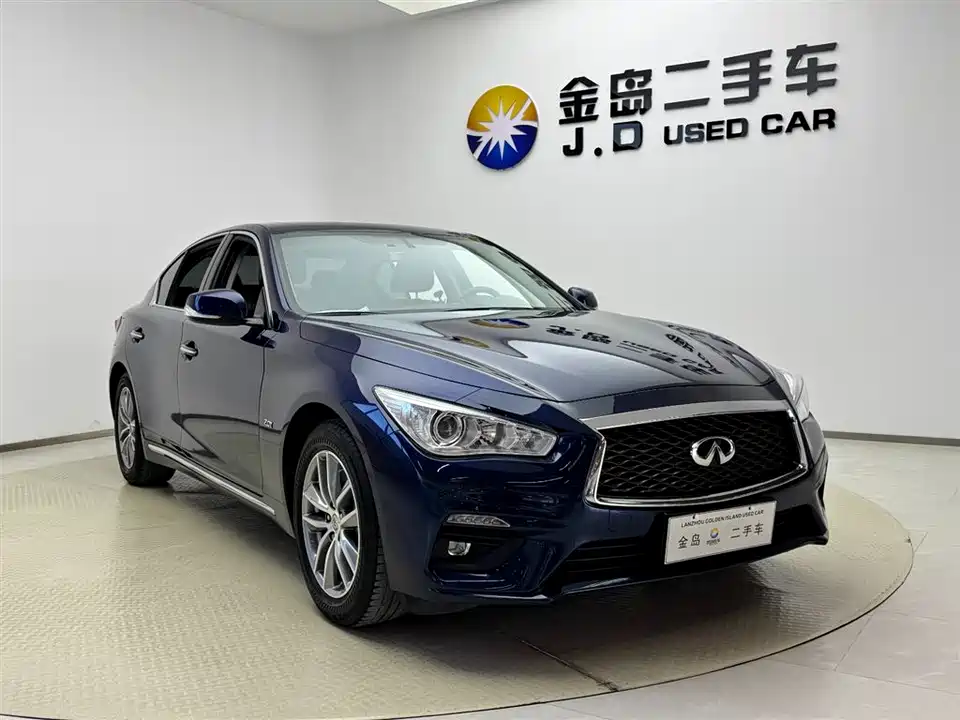 Infiniti Q50L