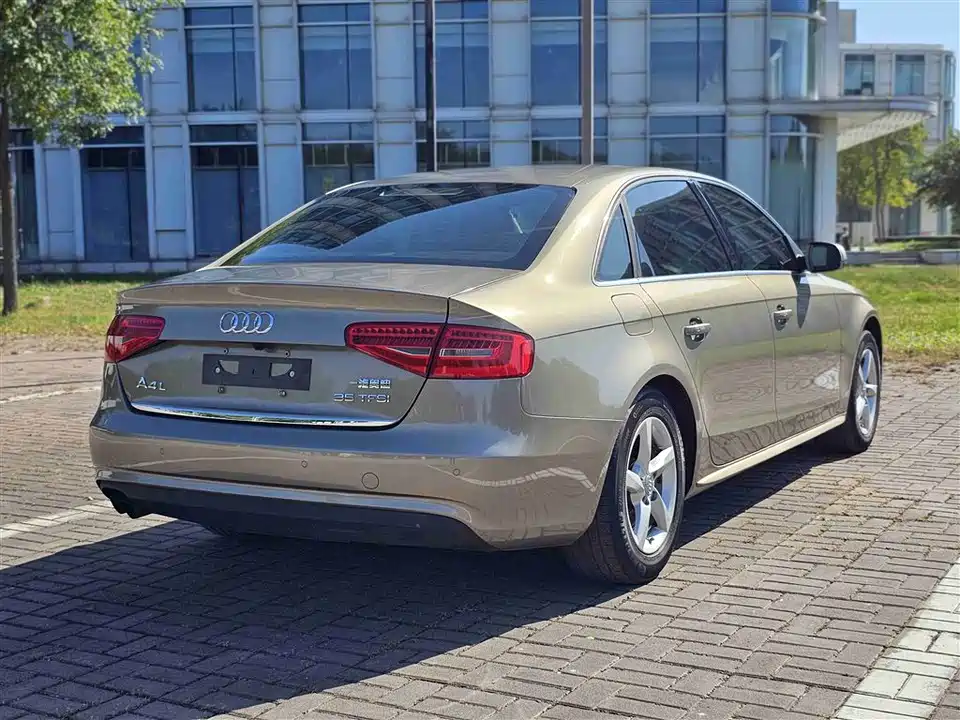 Audi A4L