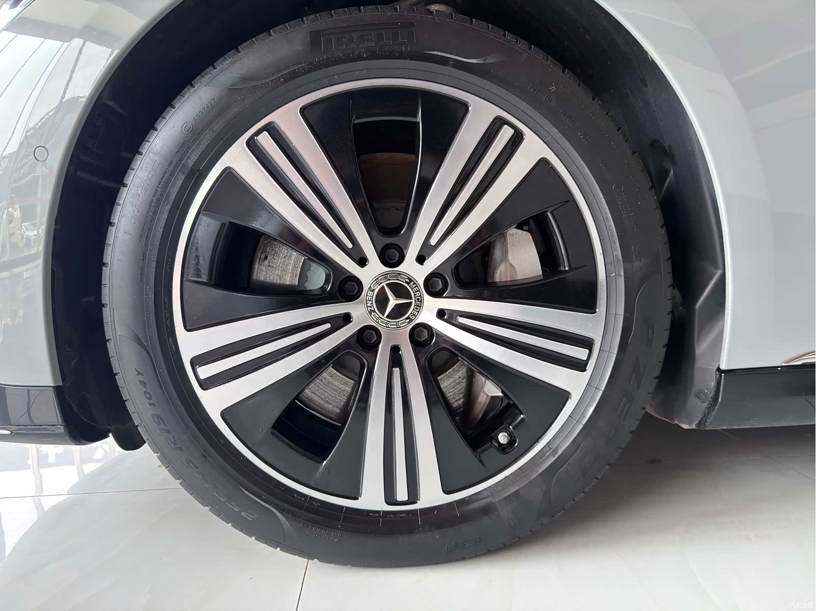 Mercedes-Benz EQE, 2024 20