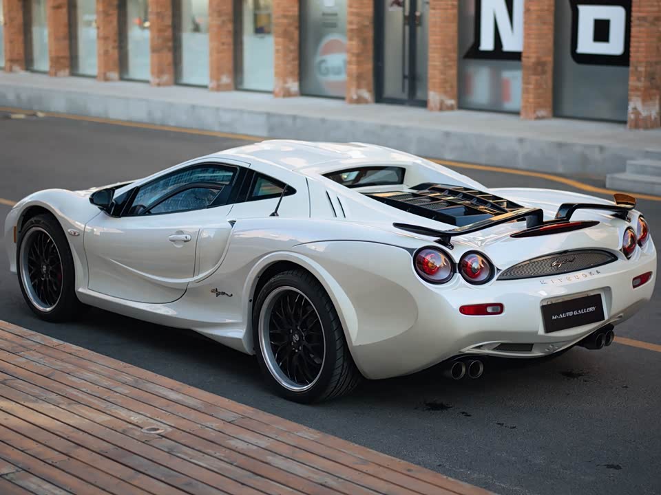 Mitsuoka Big snake