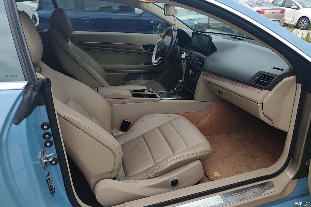 Mercedes-Benz E-Class, 2011 8