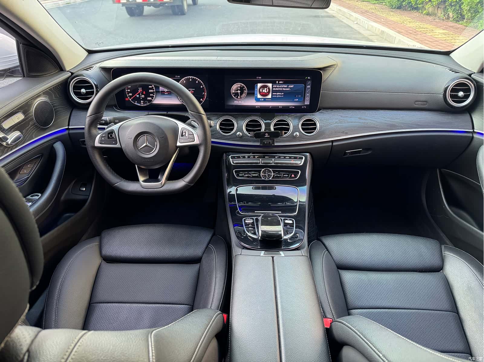 Mercedes-Benz E-Class, 2017 8