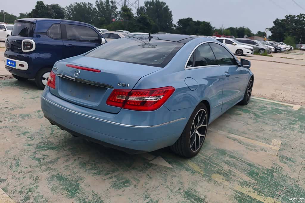 Mercedes-Benz E-Class, 2011 3