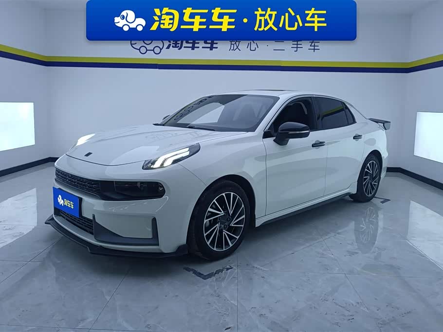 Lynk & Co 03 Lynk & Co 03
