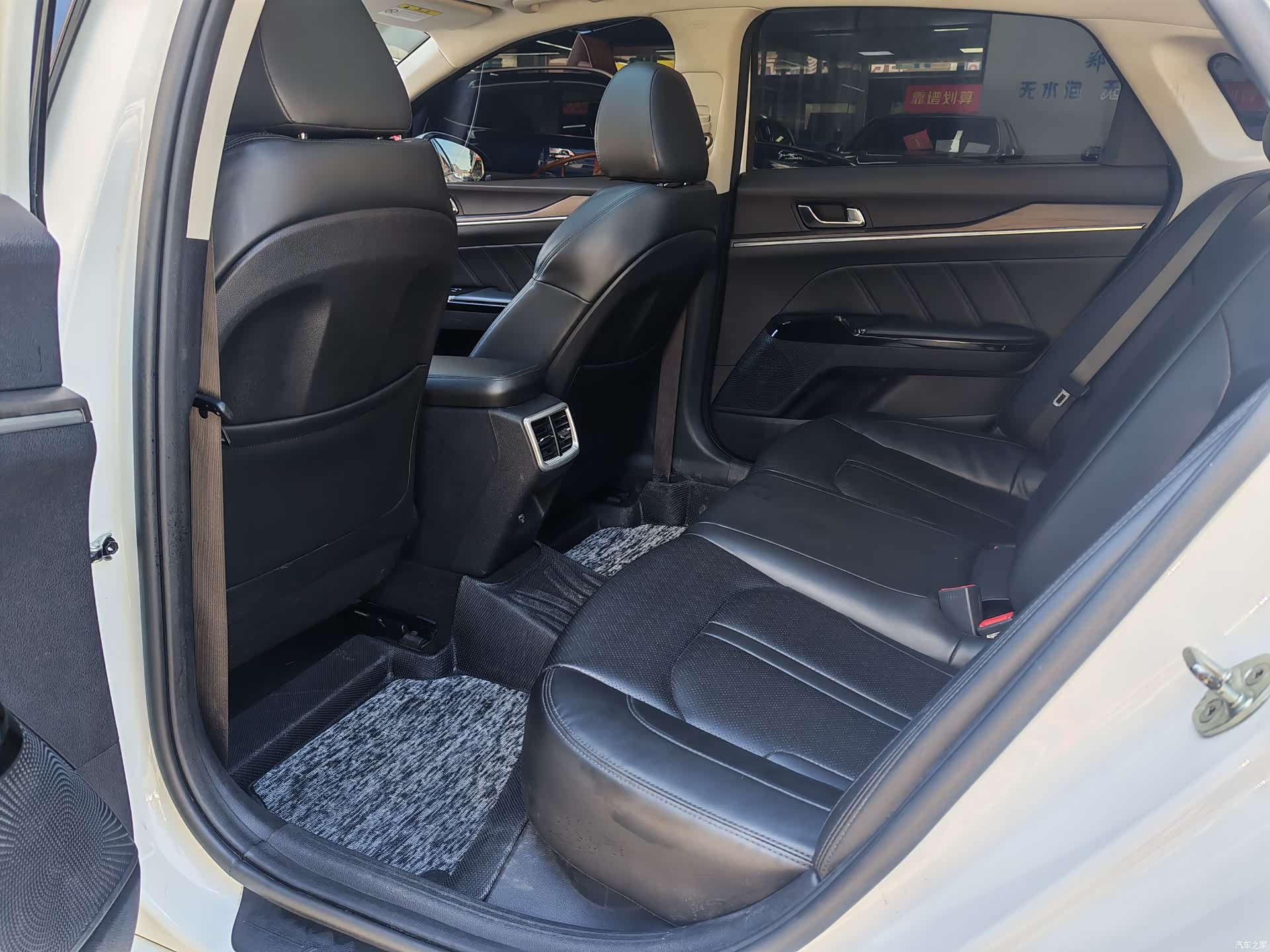 Kia K5, 2023 7