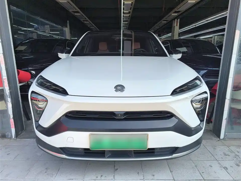 NIO EC6