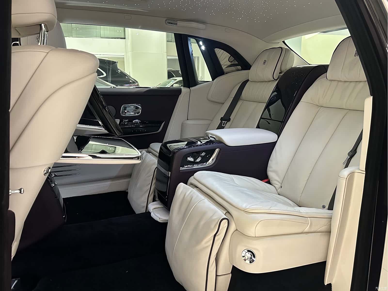 Rolls-Royce Phantom, 2020 8