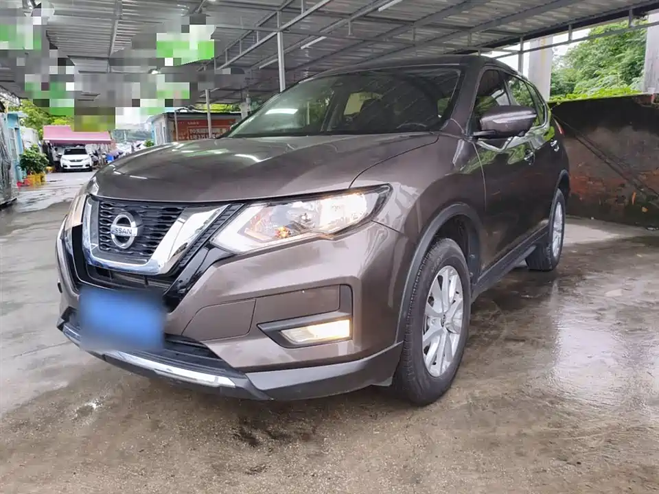 Nissan Qijun