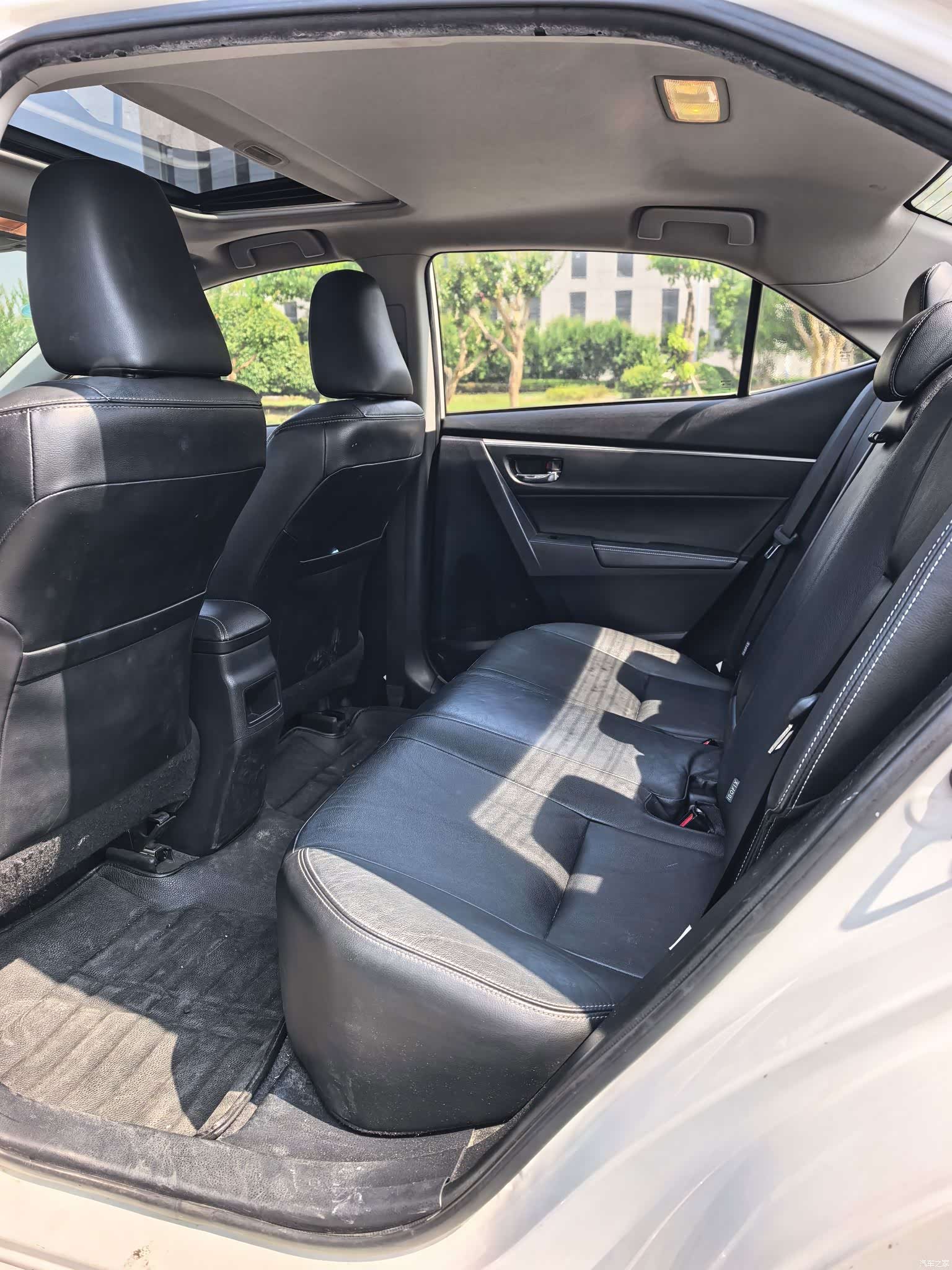 Toyota Corolla, 2014 все фото