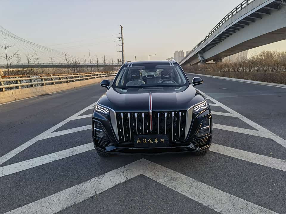 Hongqi HS5