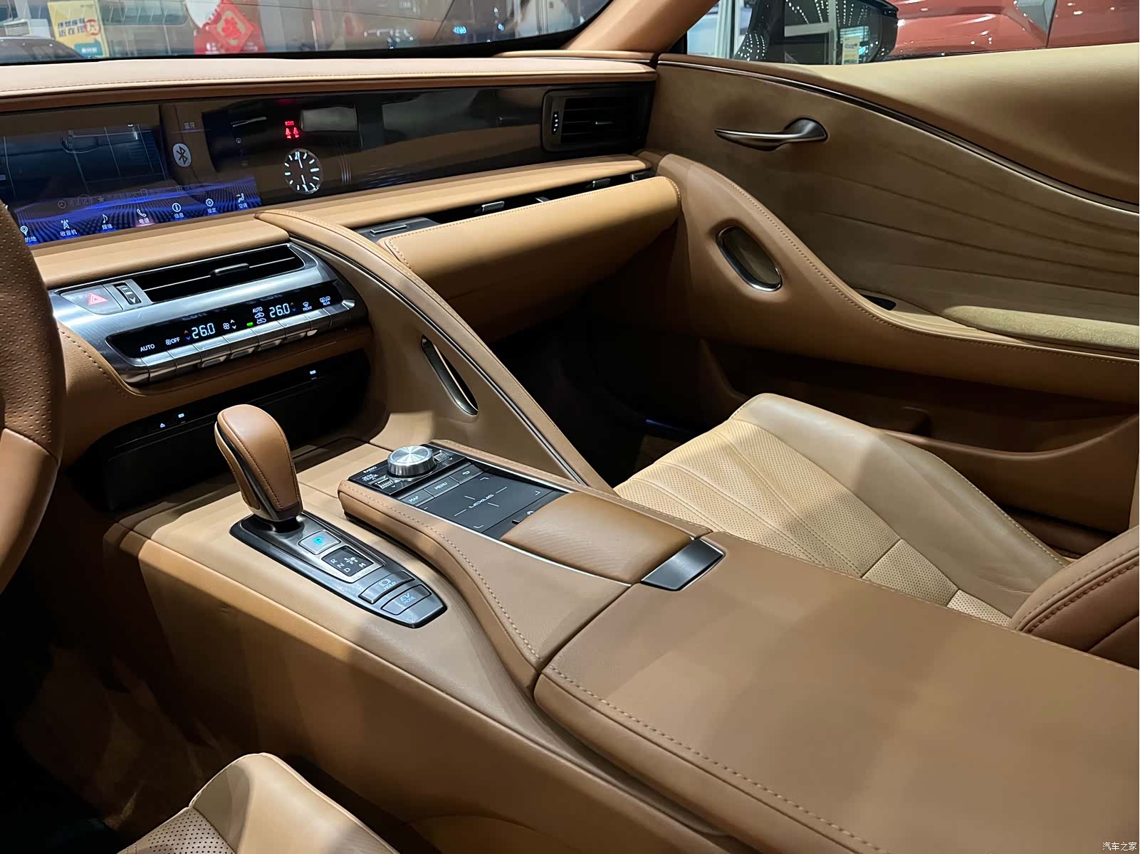 Lexus LC, 2019 11