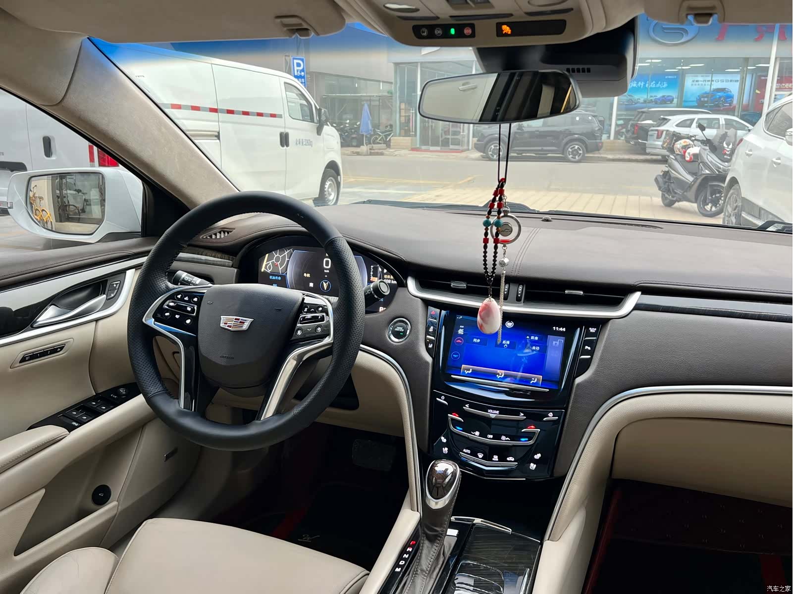 Cadillac XTS, 2015 8