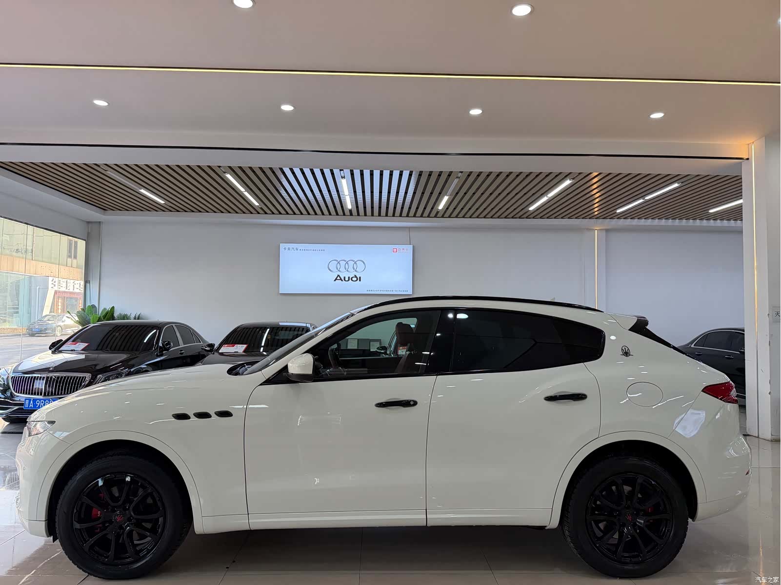 Maserati Levante, 2017 4