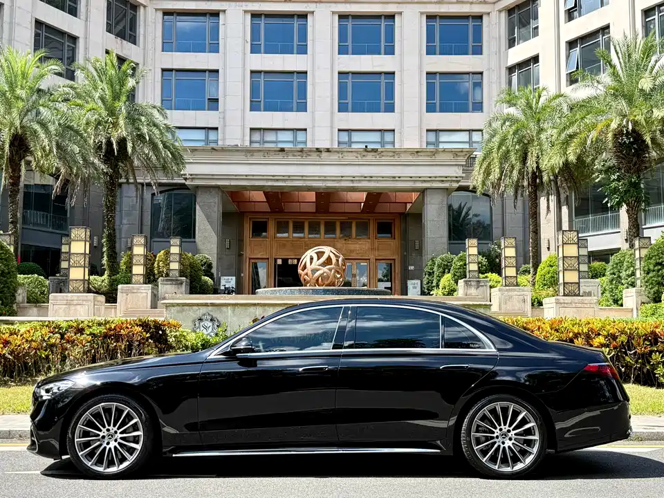 Mercedes-Benz S-class Mercedes-Benz S-class