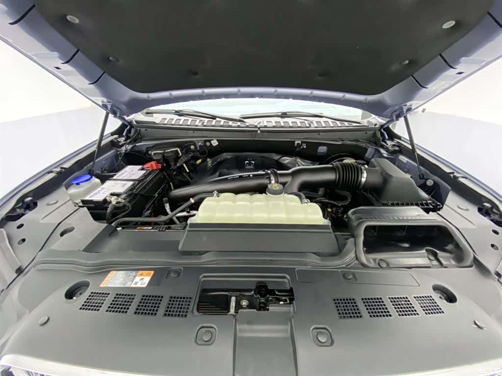 Lincoln Navigator, 2023 12