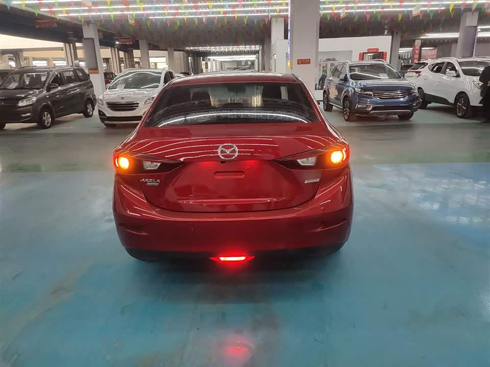 Mazda 3 Angkesaila