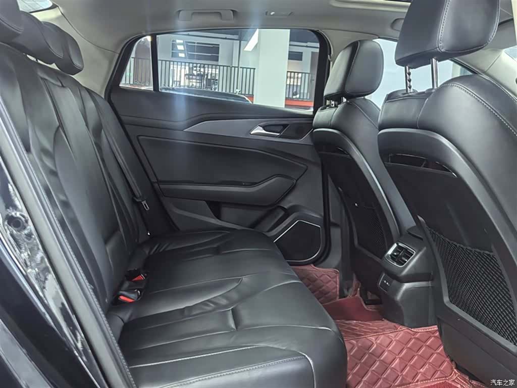 Hongqi H5, 2021 11