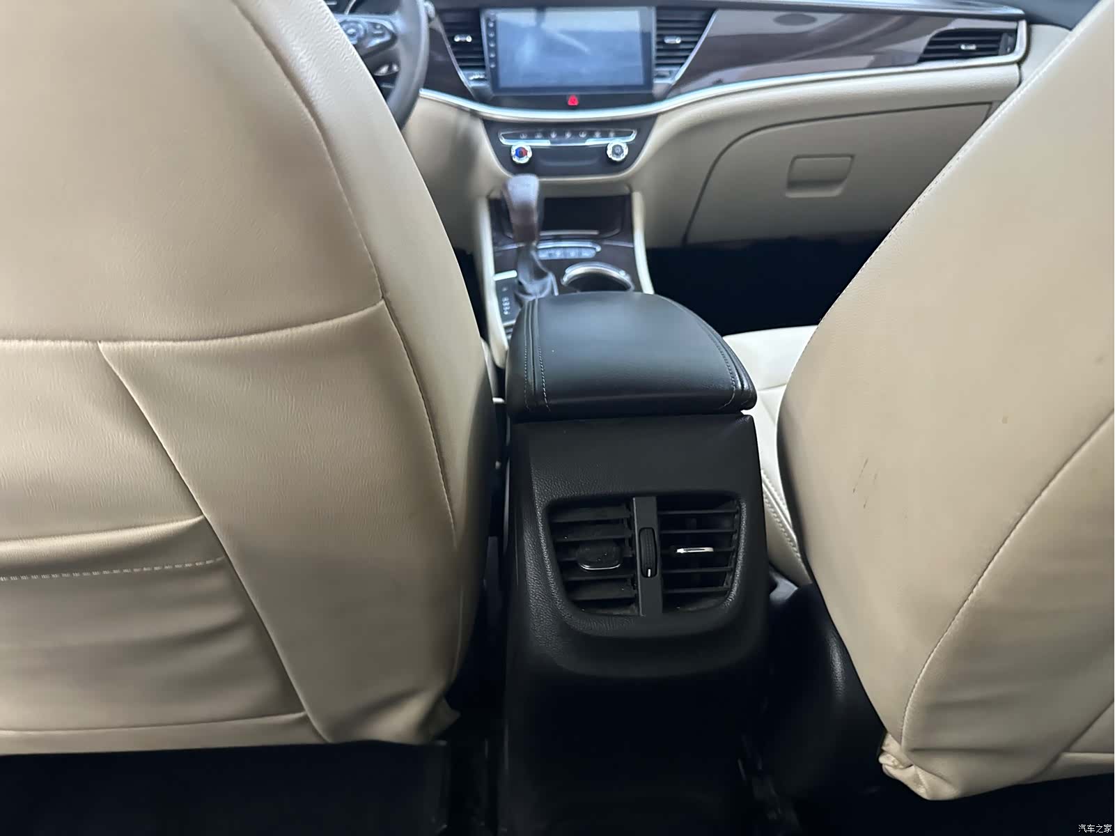 Buick Verano, 2018 11