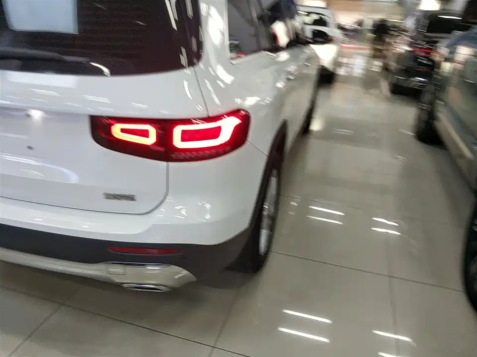 Mercedes-Benz GLB Mercedes-Benz GLB