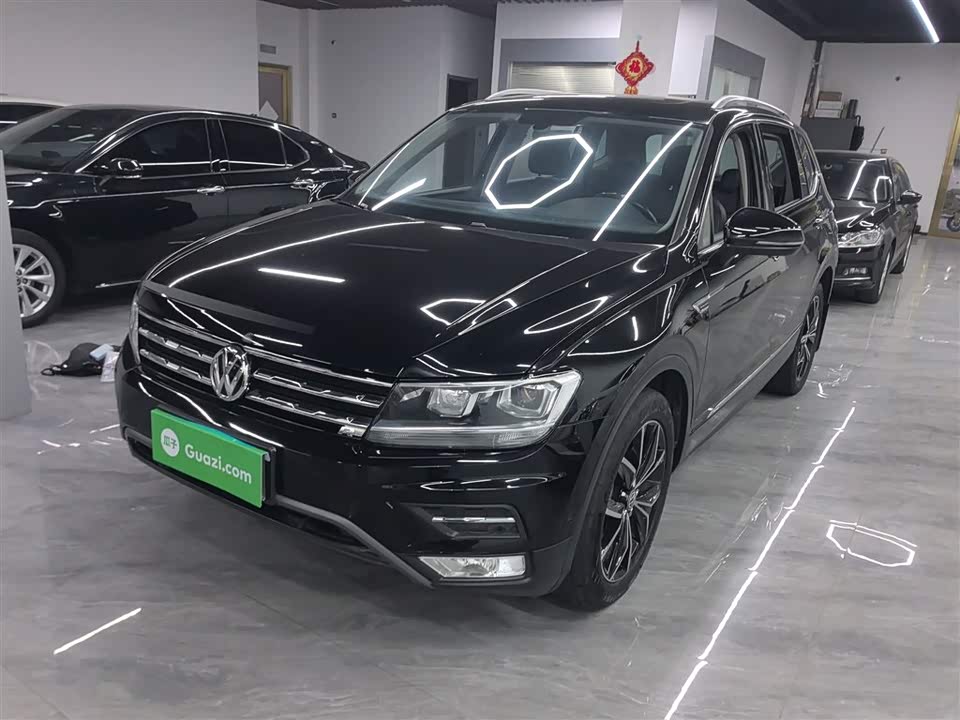 Volkswagen Tiguan L