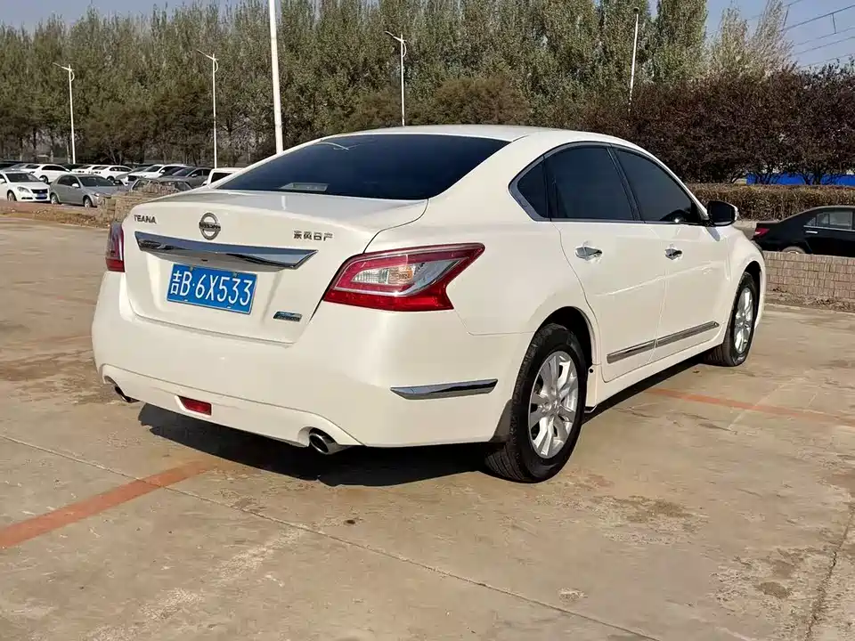 Nissan Teana