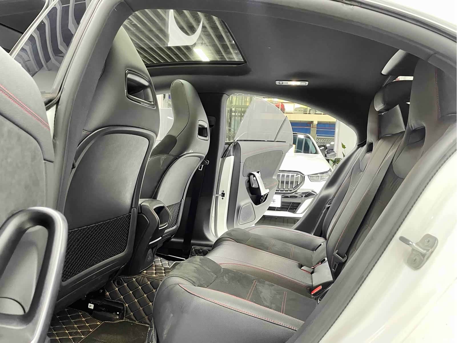 Mercedes-Benz CLA, 2023 12