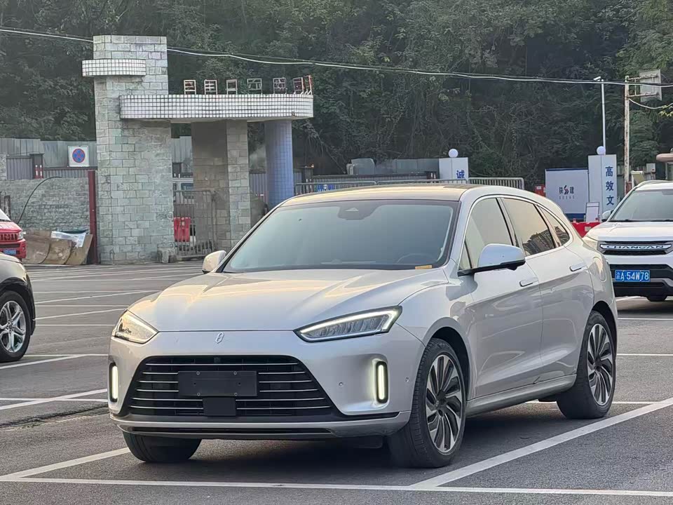 AITO Ask the world M5