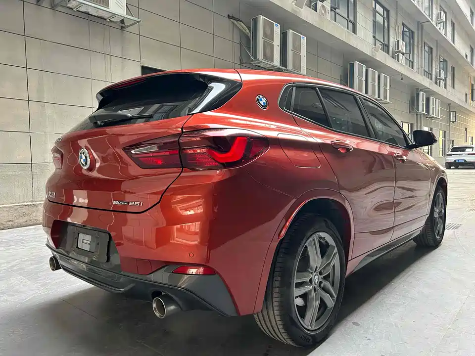 BMW X2