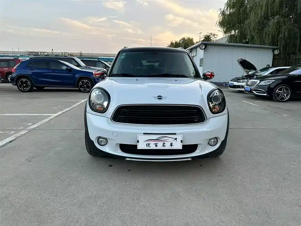 MINI COUNTRYMAN
