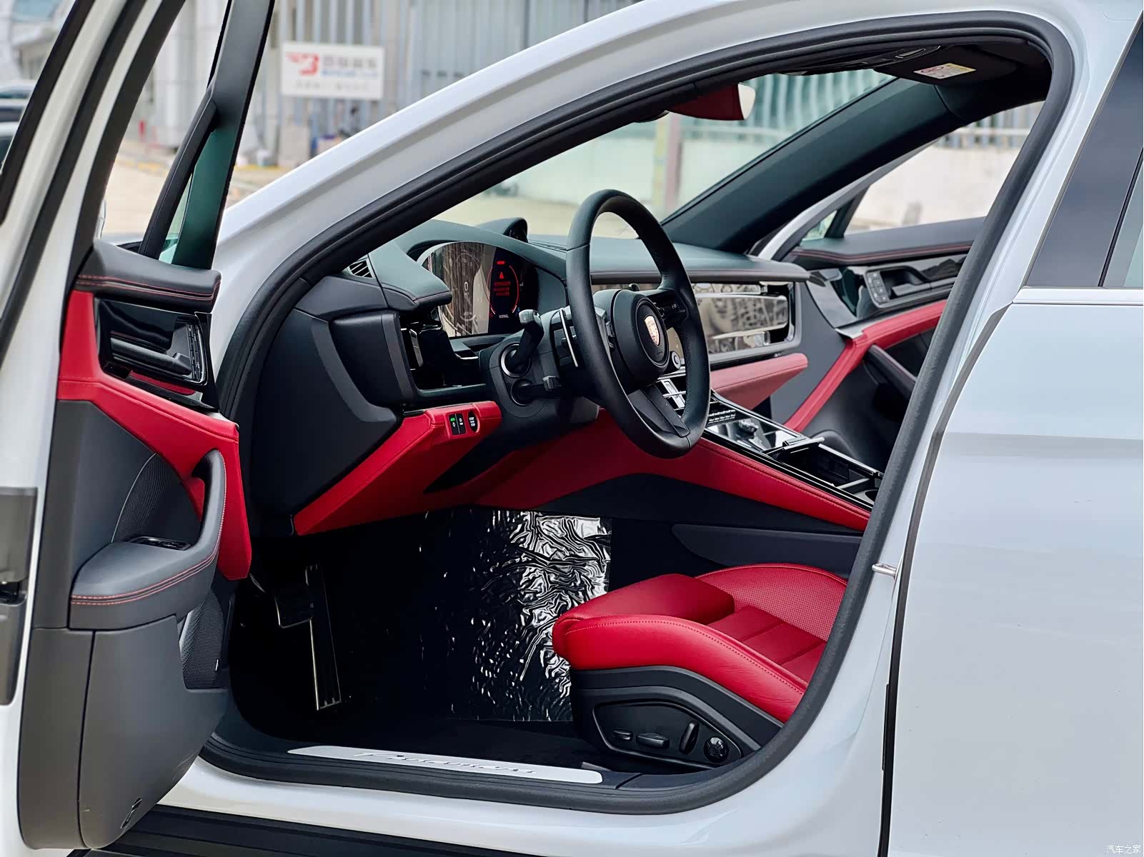 Porsche Panamera, 2025 4