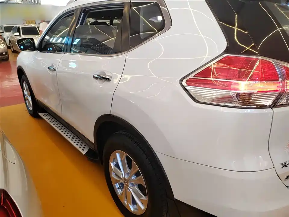 Nissan Qijun