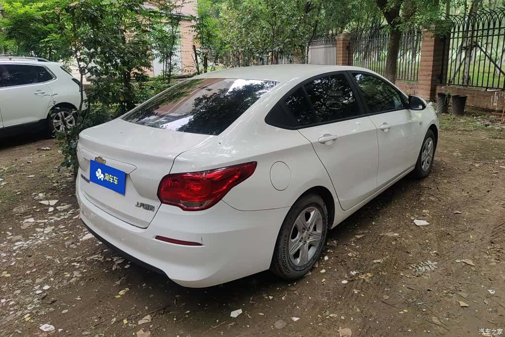 Chevrolet 320, 2018 3