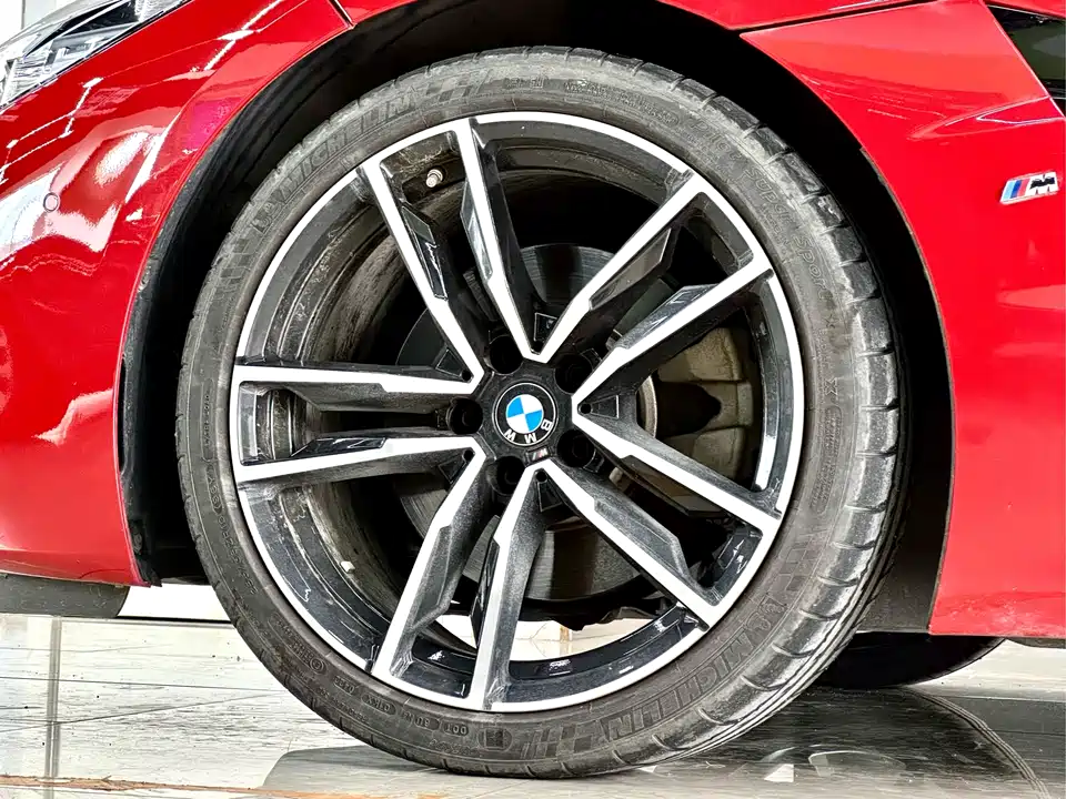 BMW Z4 BMW Z4