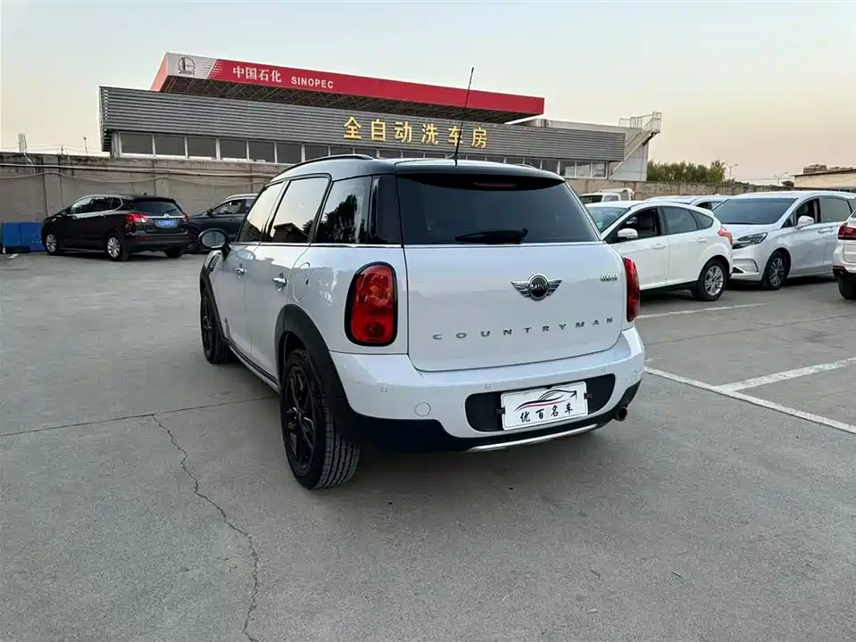 MINI COUNTRYMAN