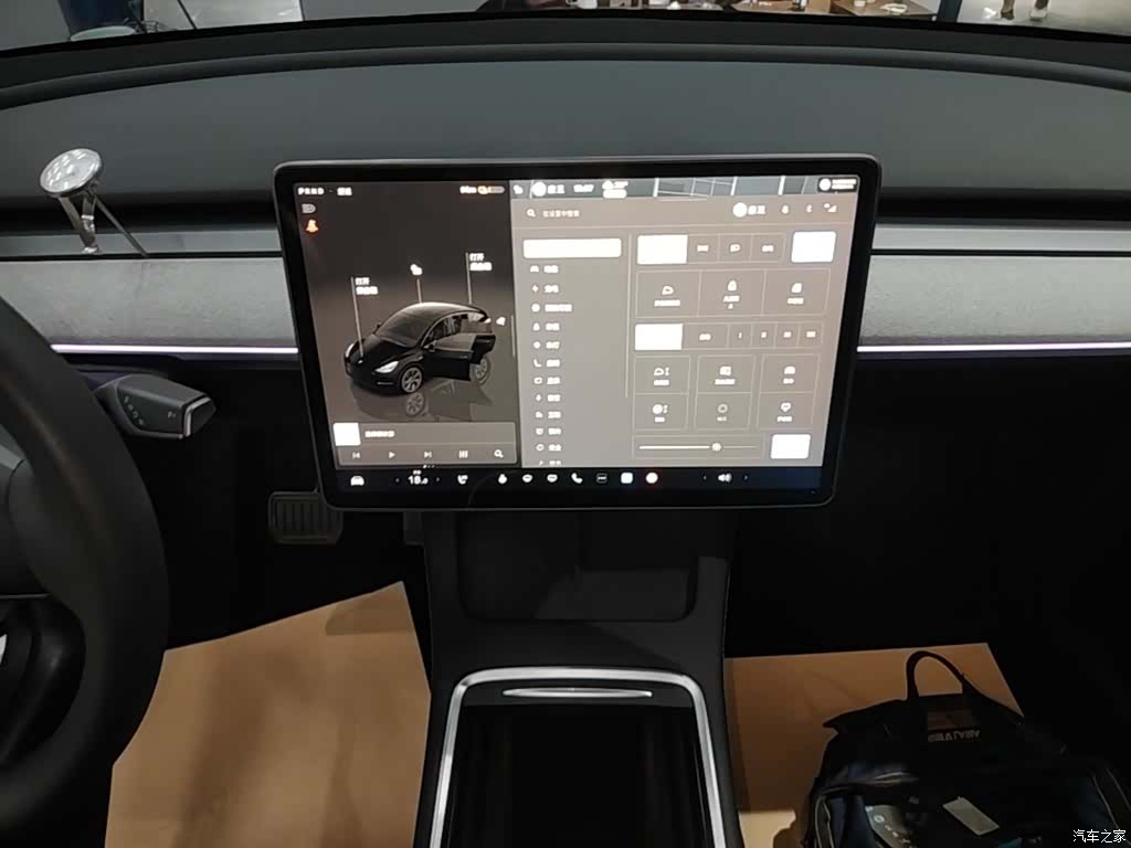 Tesla Model Y, 2024 13