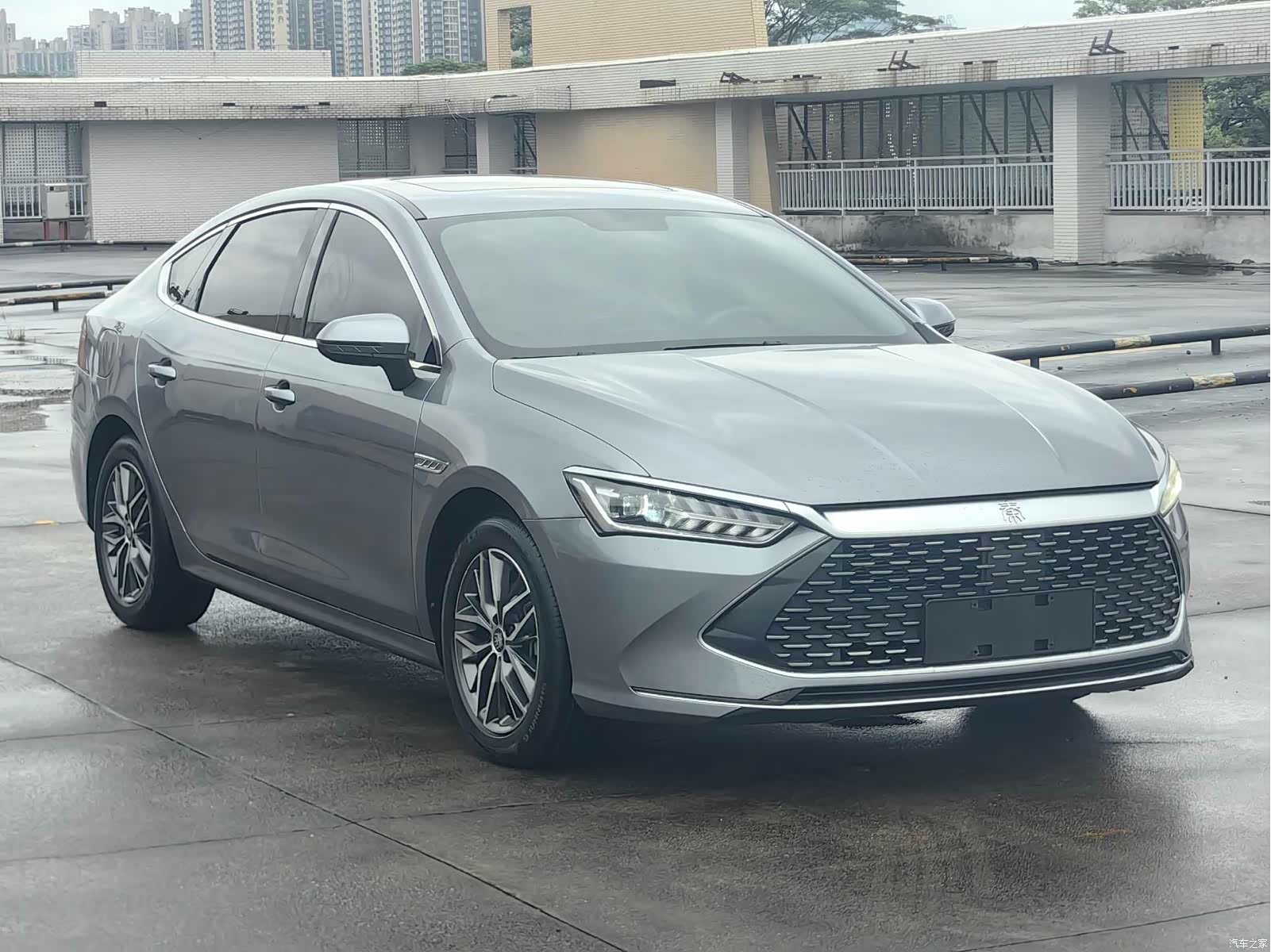 BYD Qin, 2022 3