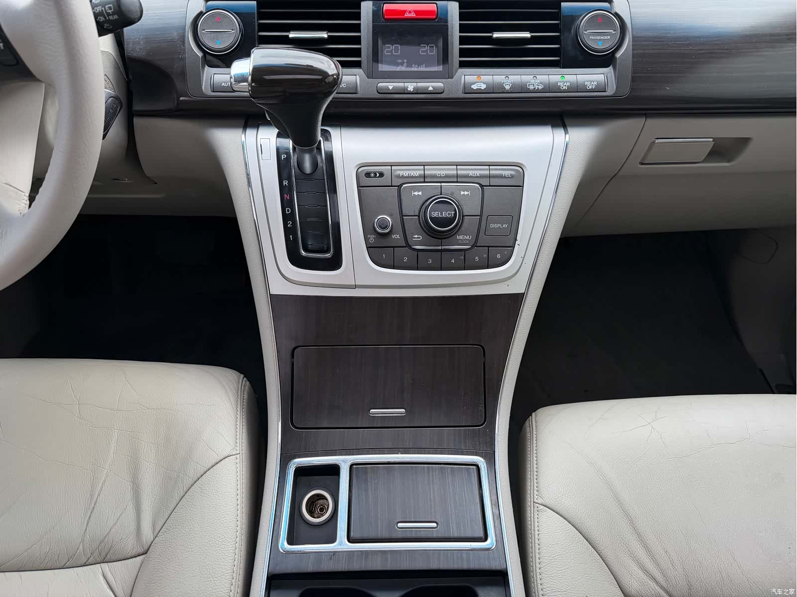 Honda Elysion, 2015 12