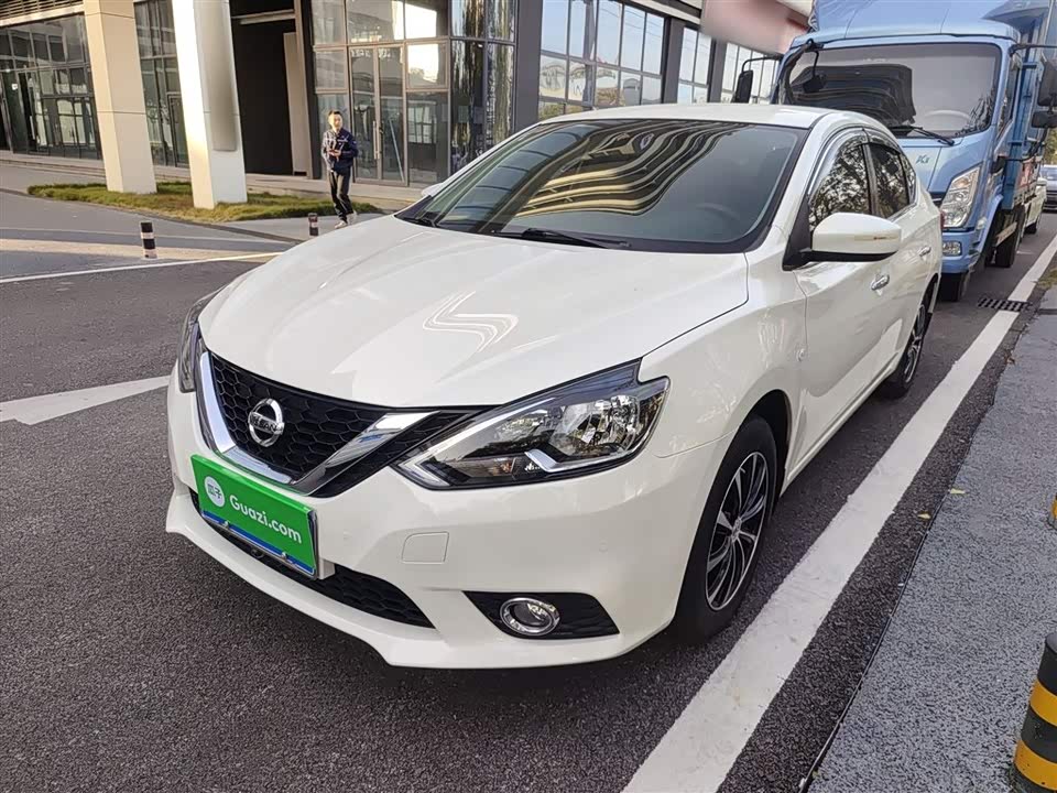 Nissan Xuan Yi