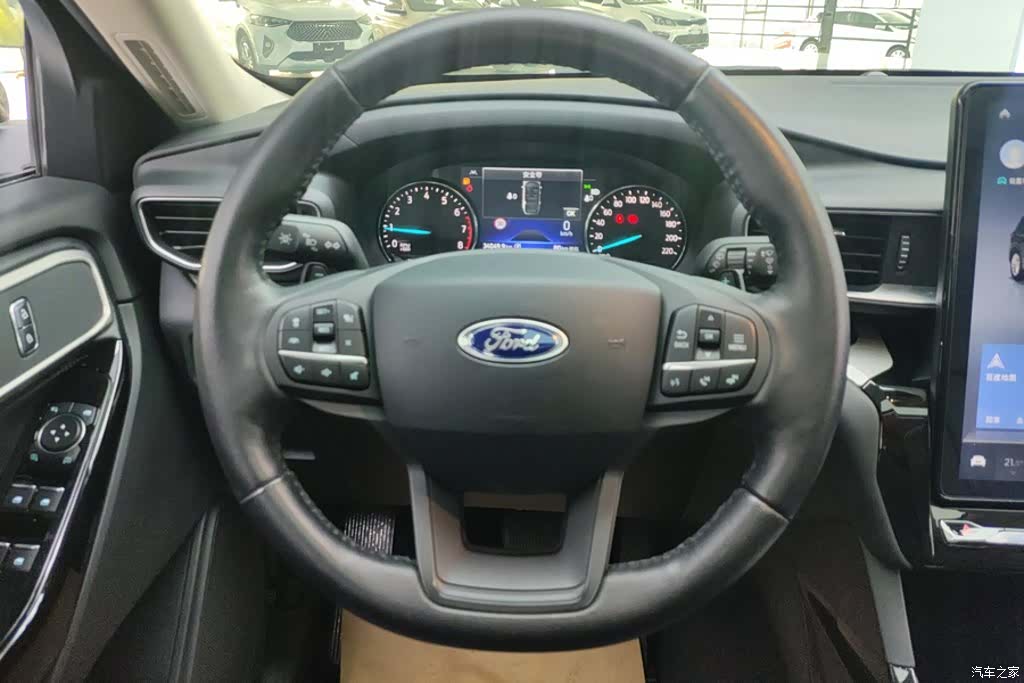 Ford Explorer, 2022 15