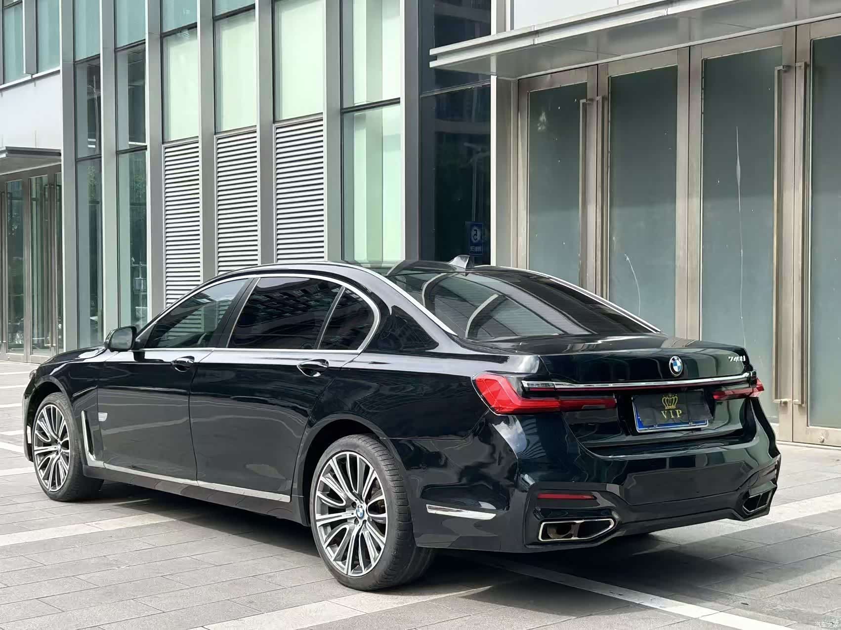 BMW 7 Series, 2010 4