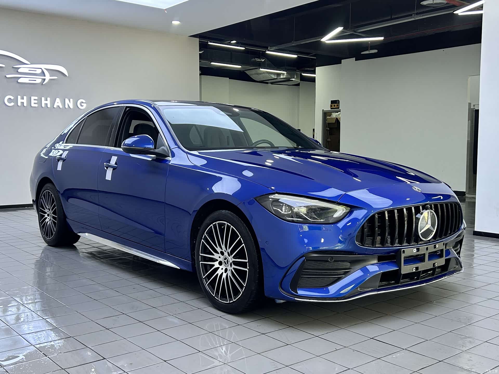 Mercedes-Benz C-Class, 2021 3