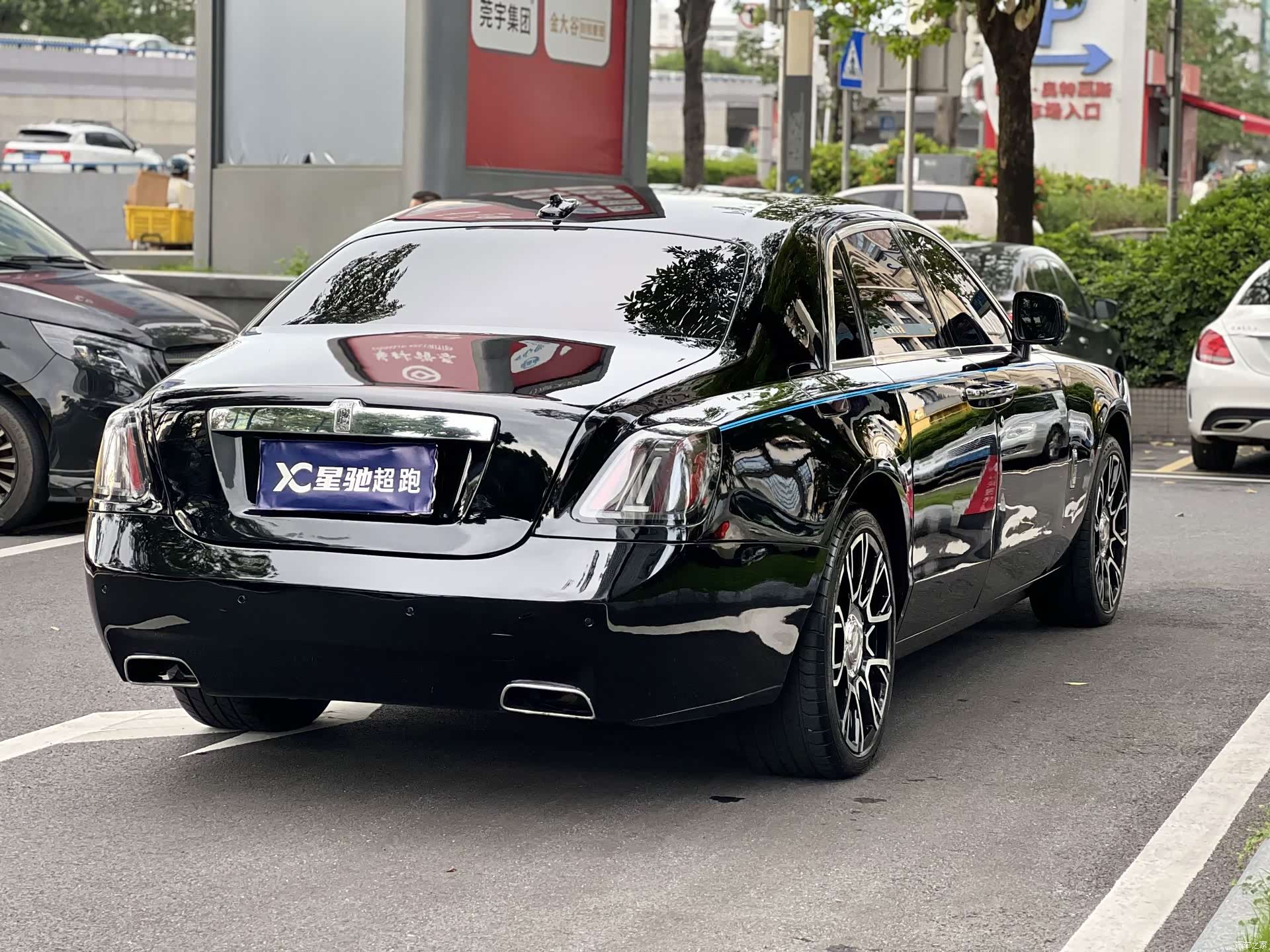 Rolls-Royce Ghost, 2011 3
