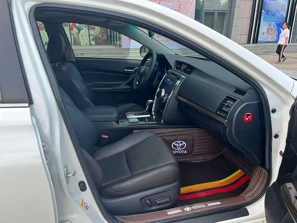 Toyota Reiz Toyota Reiz