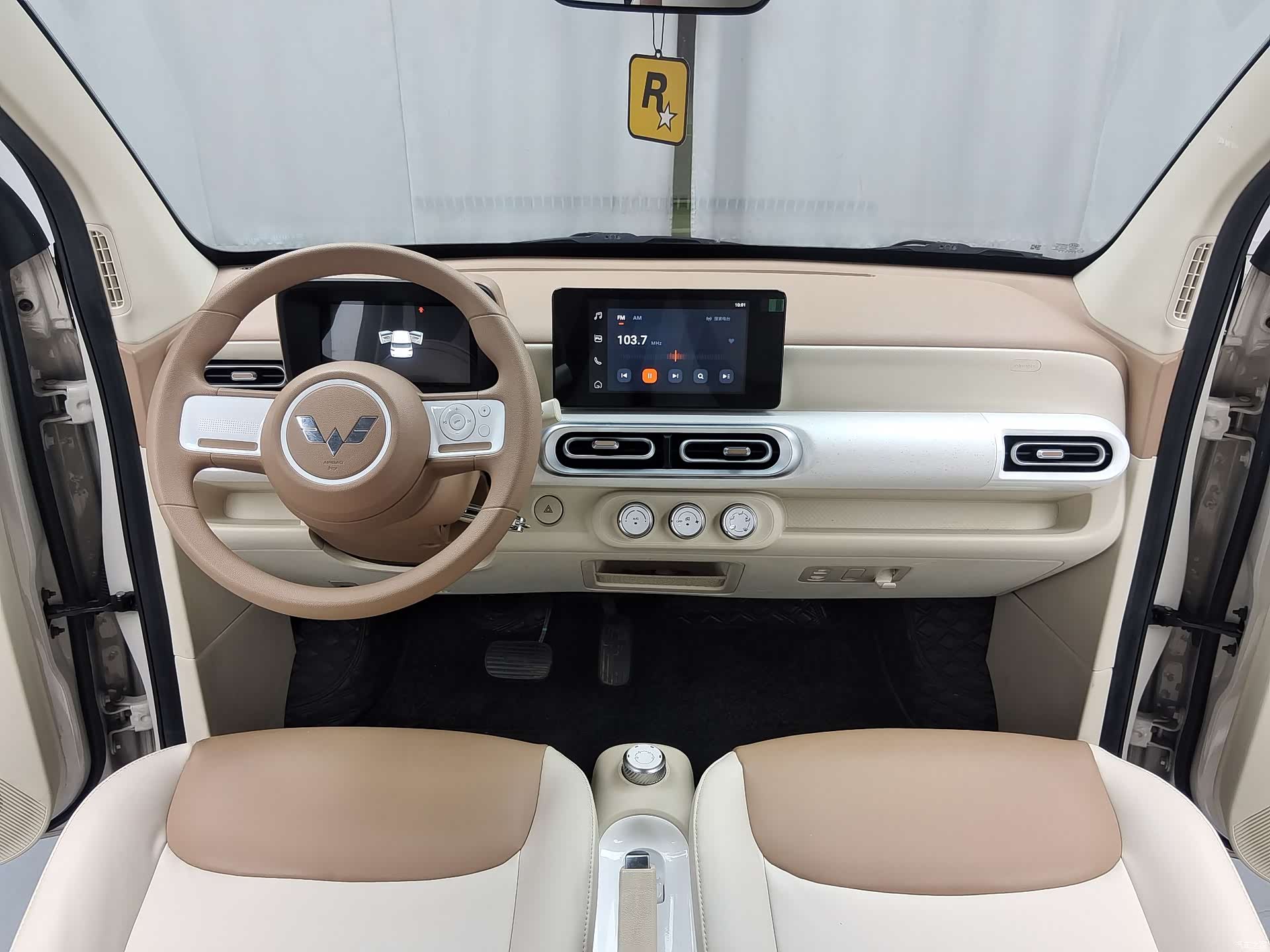 Wuling MINIEV, 2024 16