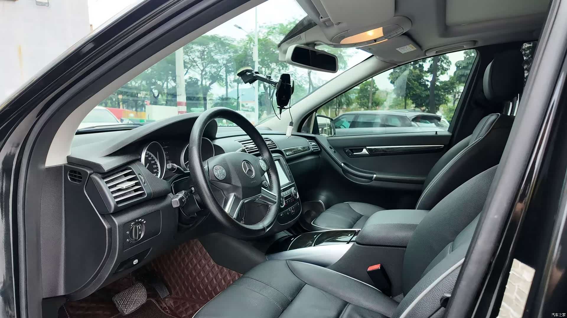 Mercedes-Benz R-Class, 2018 4