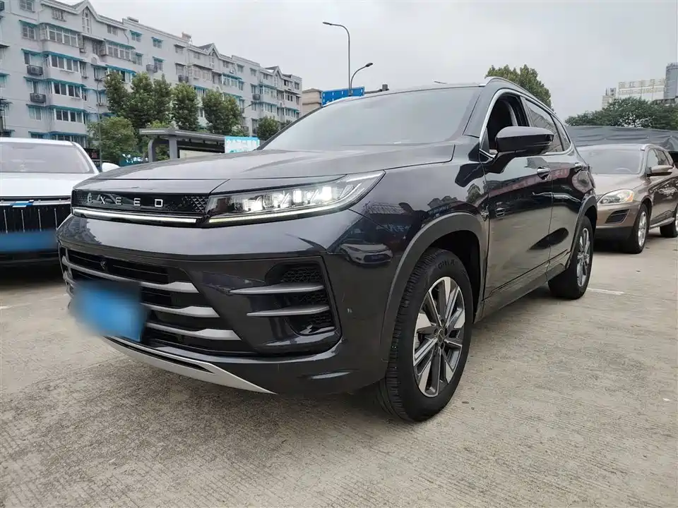 Exeed Chasing the wind