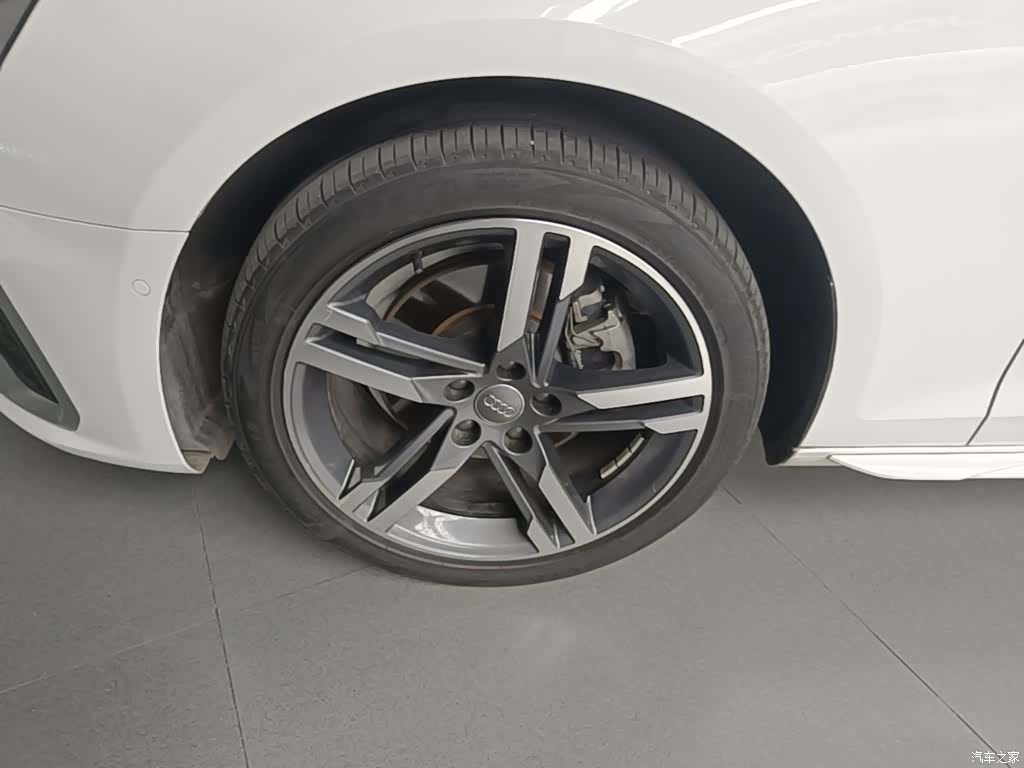 Audi A4L, 2021 25