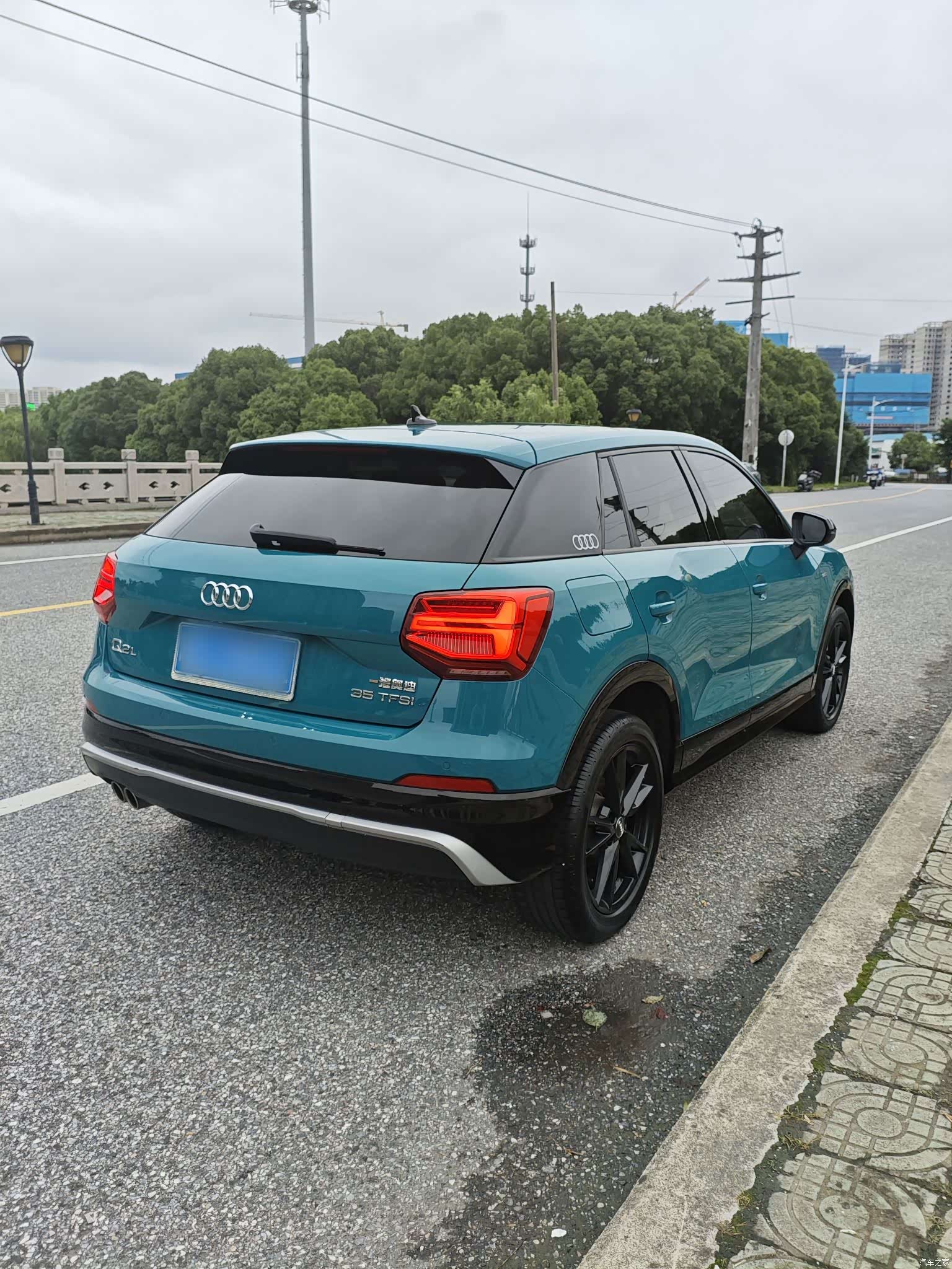 Audi Q2L, 2021 все фото